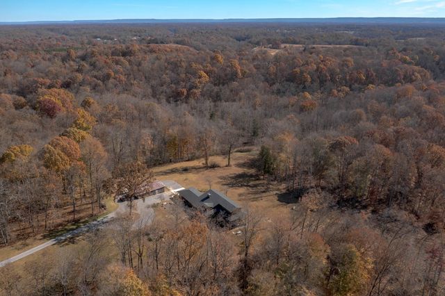 2900 Tanyard Hill Rd, Lynchburg, TN 37352