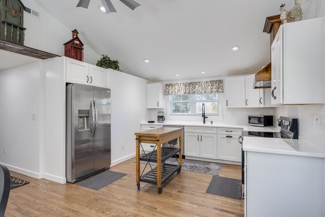 2900 Tanyard Hill Rd, Lynchburg, TN 37352