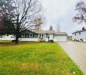 26946 Westwood Lane, Olmsted Twp, OH 44138