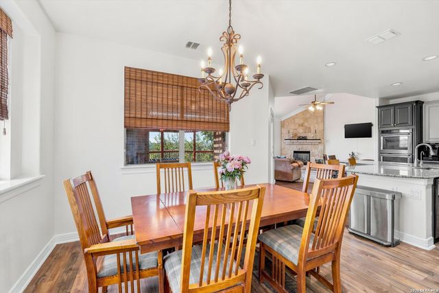 3719 Sunset Cliff, San Antonio, TX 78261