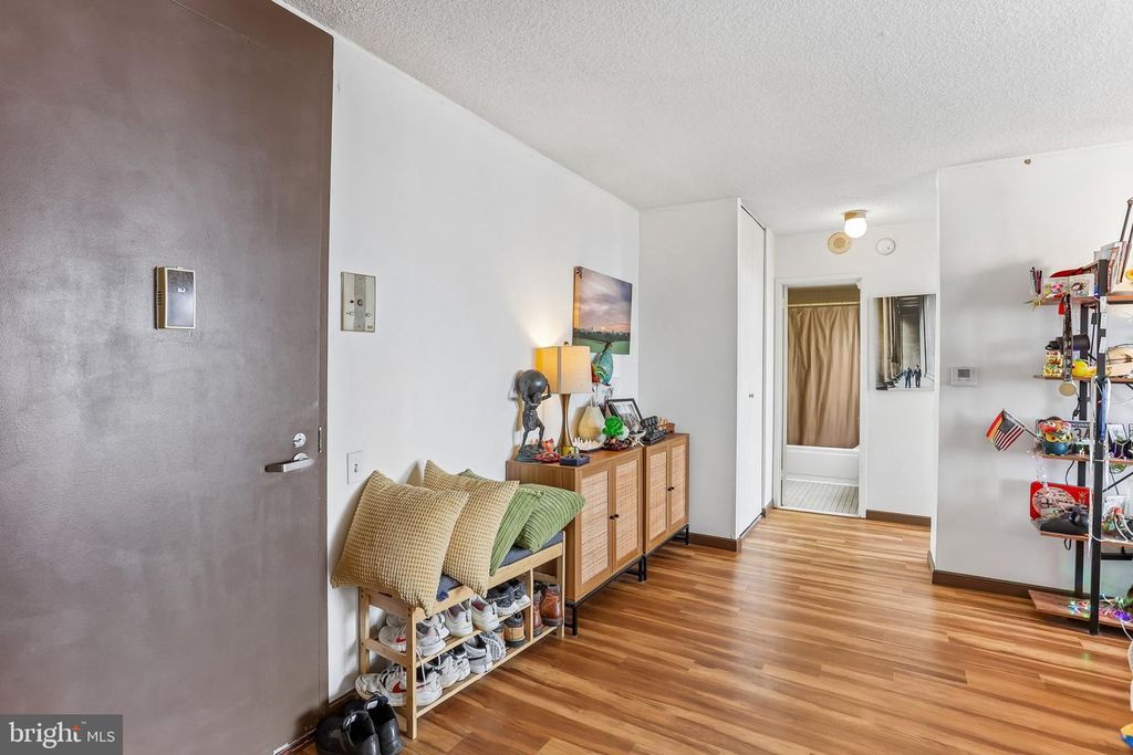 1326-42 SPRUCE ST #2806, PHILADELPHIA, PA 19107 — photo 2