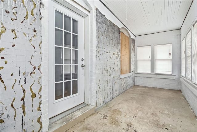 2915 ENOCH Avenue, Zion, IL 60099