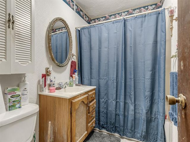 6417 S McLemore Drive, Oklahoma City, OK 73159