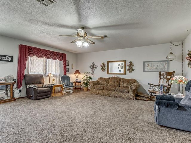 6417 S McLemore Drive, Oklahoma City, OK 73159