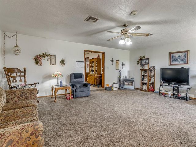 6417 S McLemore Drive, Oklahoma City, OK 73159