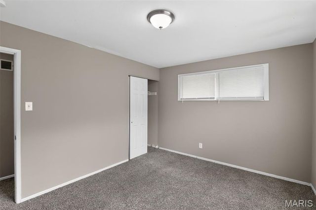 2587 Robley Drive, St Louis, MO 63136