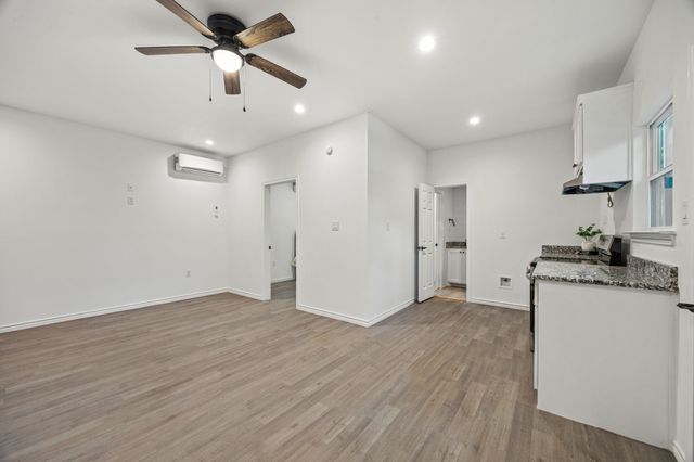 136 N Bronco Court, Springtown, TX 76082