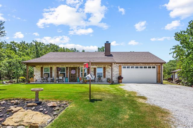 136 N Bronco Court, Springtown, TX 76082