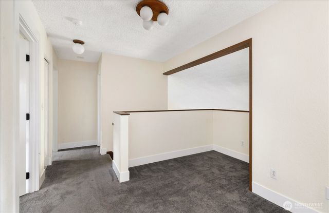 2190 Norcliffe Way, Oak Harbor, WA 98277