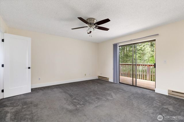 2190 Norcliffe Way, Oak Harbor, WA 98277