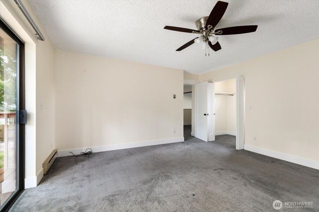 2190 Norcliffe Way, Oak Harbor, WA 98277