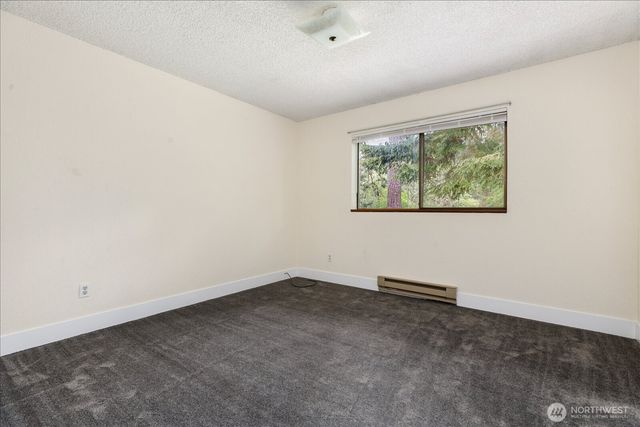 2190 Norcliffe Way, Oak Harbor, WA 98277