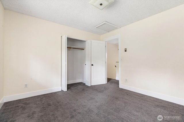 2190 Norcliffe Way, Oak Harbor, WA 98277