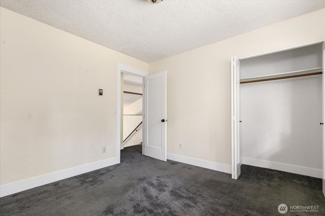 2190 Norcliffe Way, Oak Harbor, WA 98277