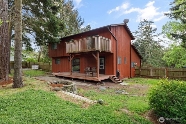 2190 Norcliffe Way, Oak Harbor, WA 98277