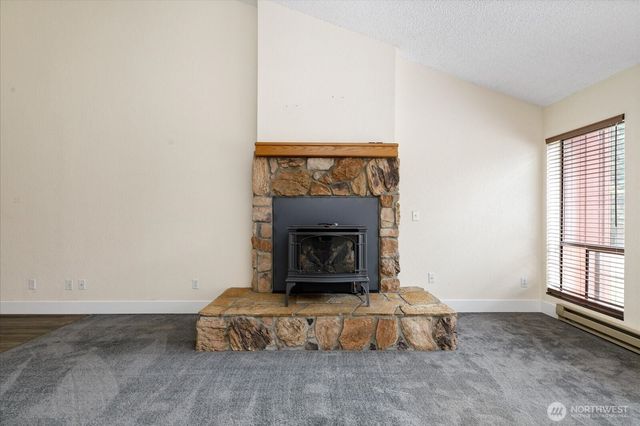 2190 Norcliffe Way, Oak Harbor, WA 98277