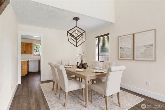 2190 Norcliffe Way, Oak Harbor, WA 98277