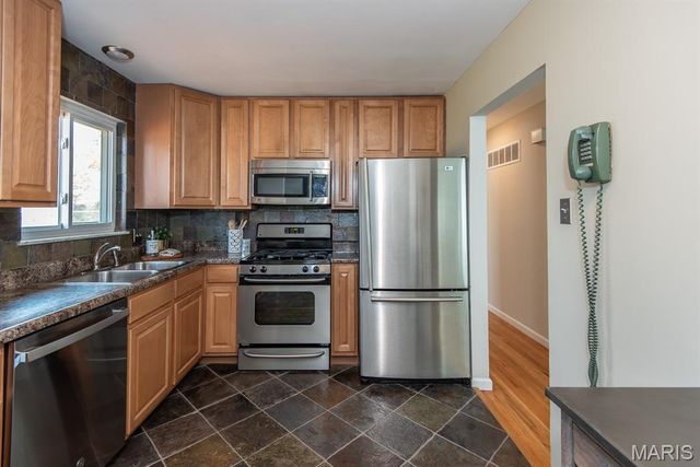 2341 McKelvey Road, St Louis, MO 63043