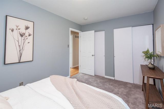 2341 McKelvey Road, St Louis, MO 63043