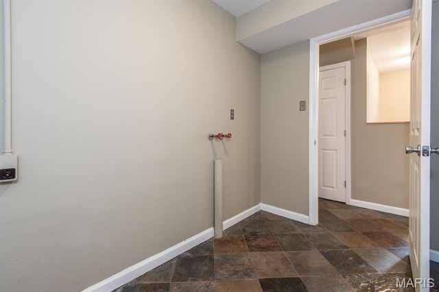 2341 McKelvey Road, St Louis, MO 63043