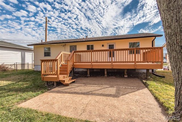 2341 McKelvey Road, St Louis, MO 63043