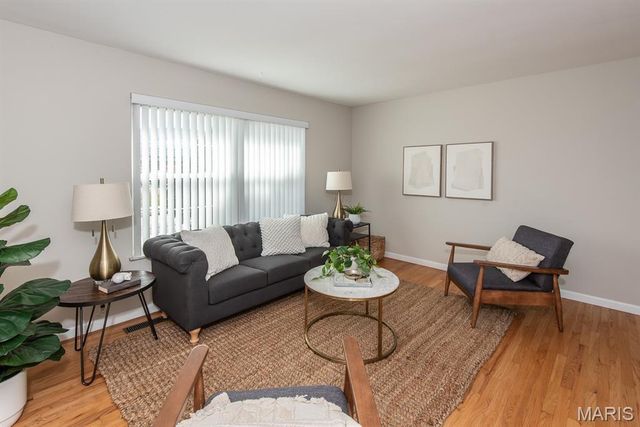 2341 McKelvey Road, St Louis, MO 63043