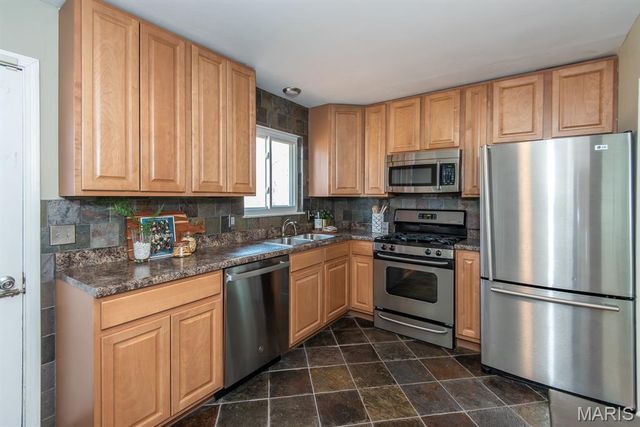 2341 McKelvey Road, St Louis, MO 63043