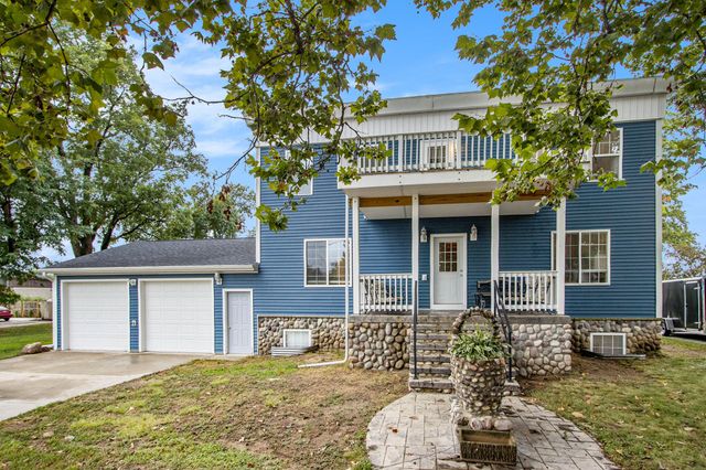 115 N Gremps Street, Paw Paw, MI 49079