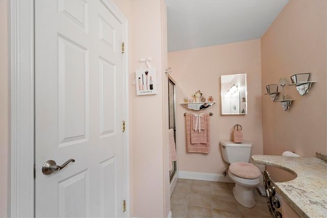 99 Main St 10, Westford, MA 01886