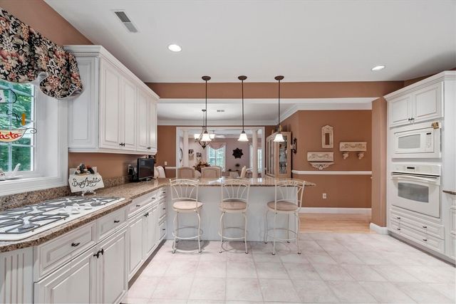 99 Main St 10, Westford, MA 01886