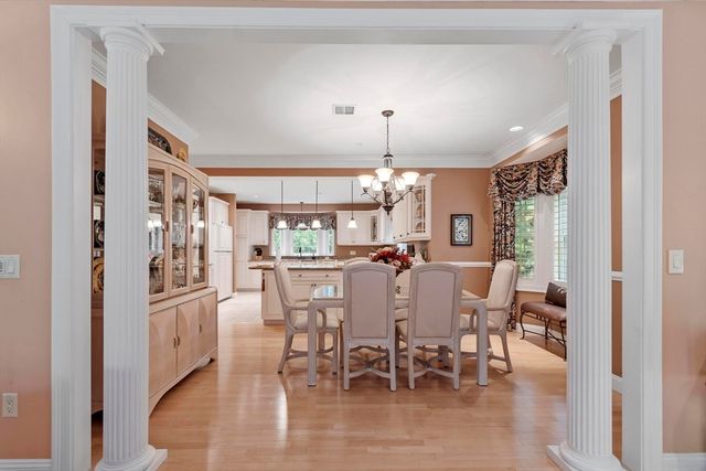 99 Main St 10, Westford, MA 01886