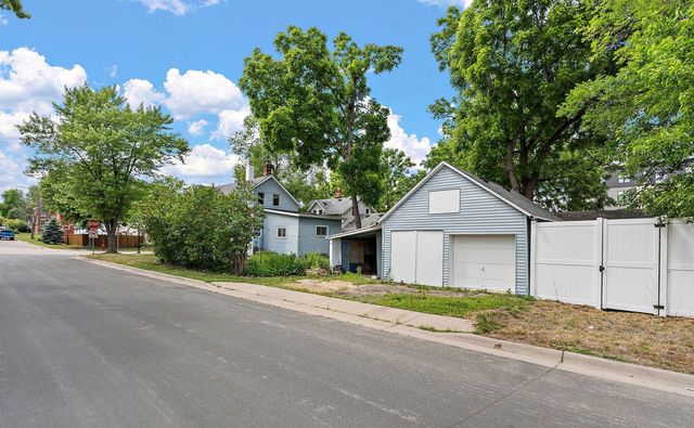 323 Tyler Street, Hastings, MN 55033