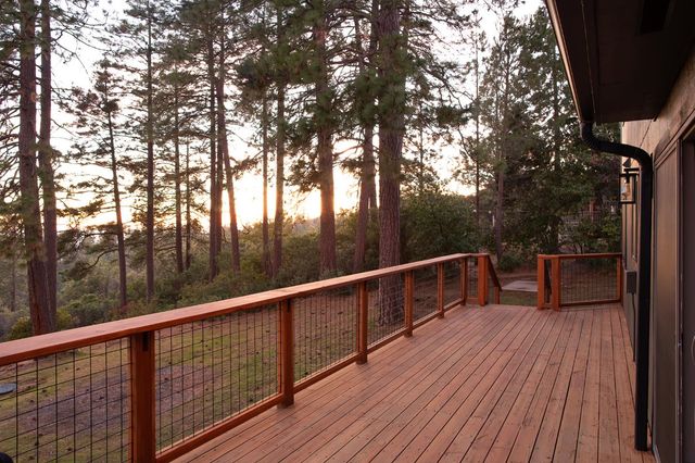 18250 Toyon Rd, Pine Grove, CA 95665