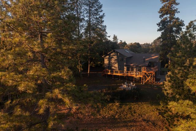 18250 Toyon Rd, Pine Grove, CA 95665
