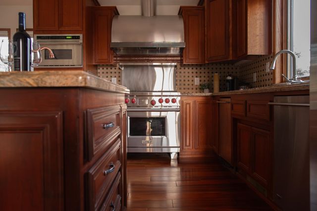 18250 Toyon Rd, Pine Grove, CA 95665