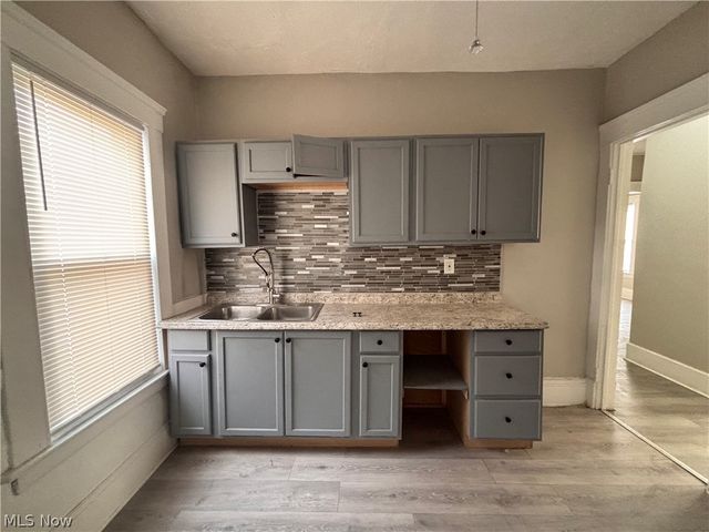 7411 Cornelia Avenue 1, Cleveland, OH 44103