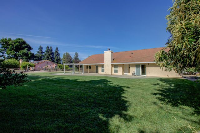 2696 Clydesdale Ave, Atwater, CA 95301