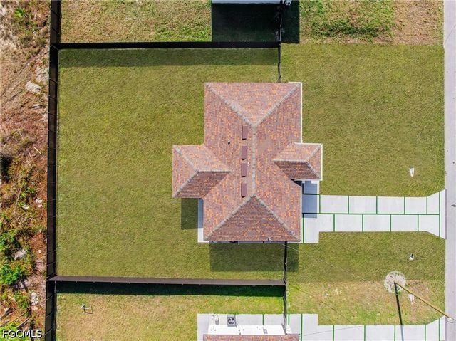 749 Roma AVE S, Lehigh Acres, FL 33974