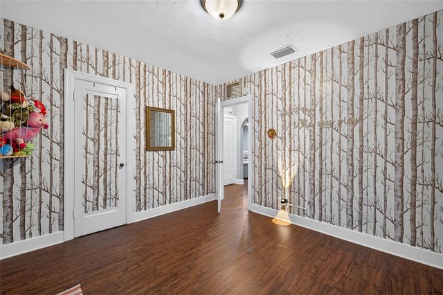 920 29TH STREET N, St Petersburg, FL 33713