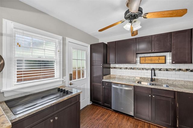920 29TH STREET N, St Petersburg, FL 33713