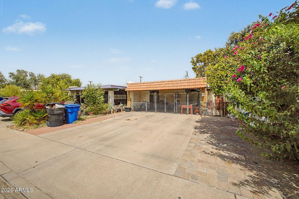 615 N HOBSON --, Mesa, AZ 85203 — photo 3