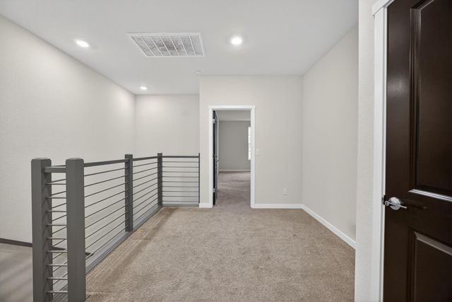 3209 Finch Ln, West Sacramento, CA 95691