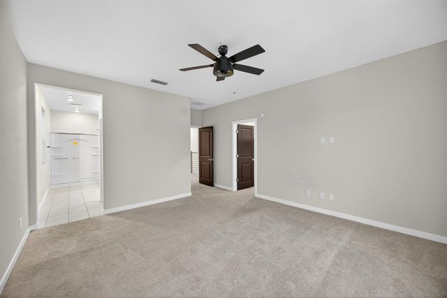 3209 Finch Ln, West Sacramento, CA 95691