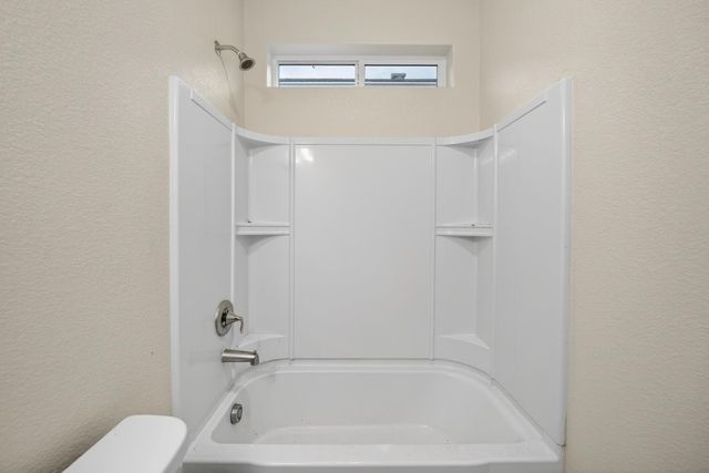 3209 Finch Ln, West Sacramento, CA 95691