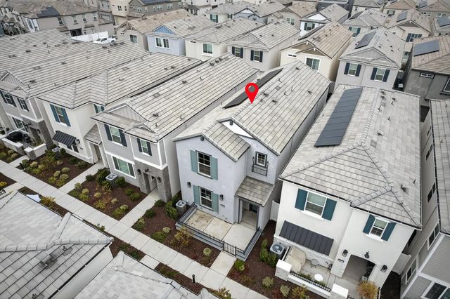 3209 Finch Ln, West Sacramento, CA 95691