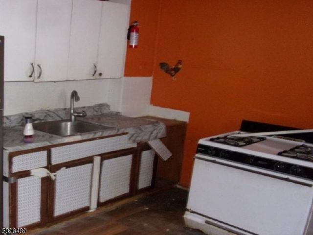 720 W Front St, Plainfield City, NJ 07060