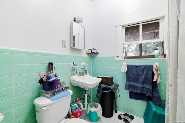 515 W WOODLAWN AVE, San Antonio, TX 78212