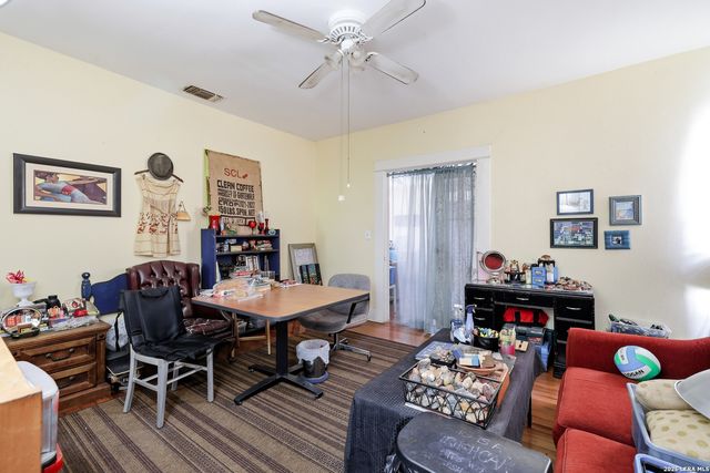 515 W WOODLAWN AVE, San Antonio, TX 78212