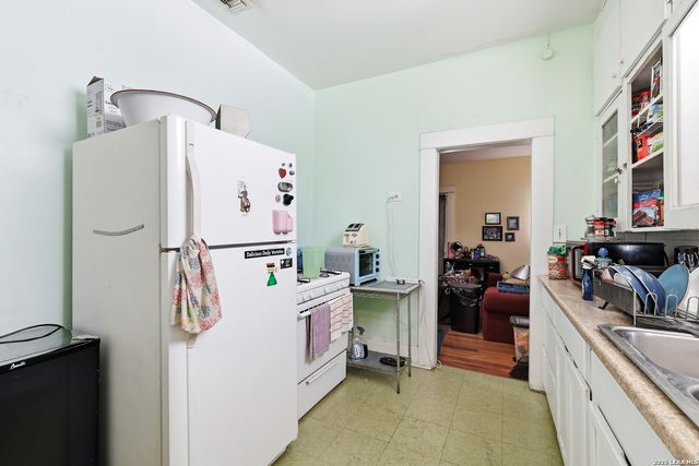 515 W WOODLAWN AVE, San Antonio, TX 78212
