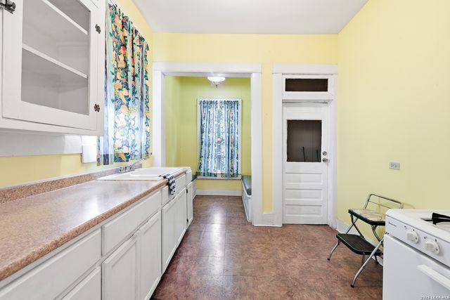 515 W WOODLAWN AVE, San Antonio, TX 78212